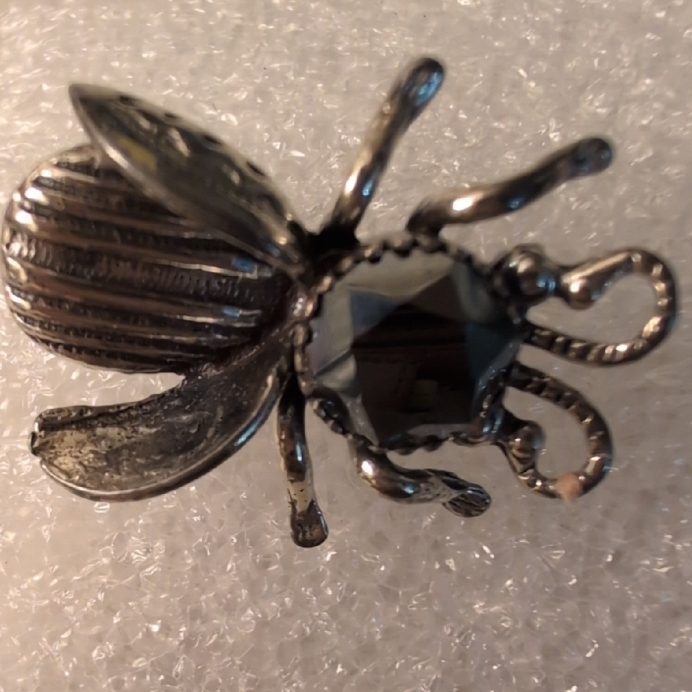 Petite Vintage Southwestern Hematite Dimensional Bug Silver Brooch Pin - Picture 2 of 8